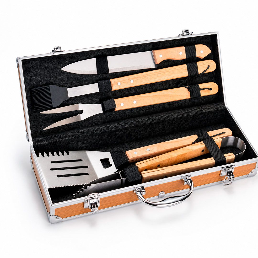 Kit churrasco em maleta de madeira